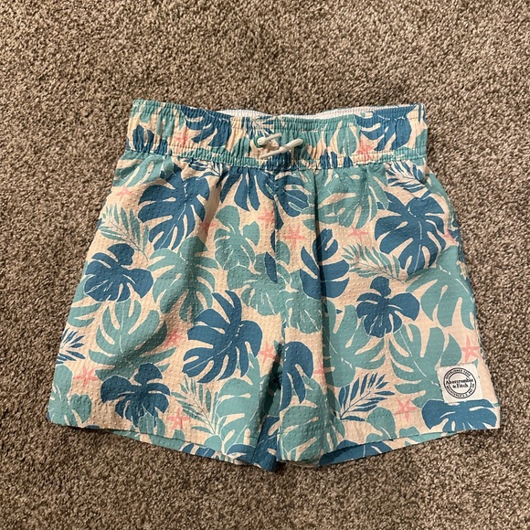 Abercrombie kids Tropical Print Swim Shorts - Picture 1 of 6